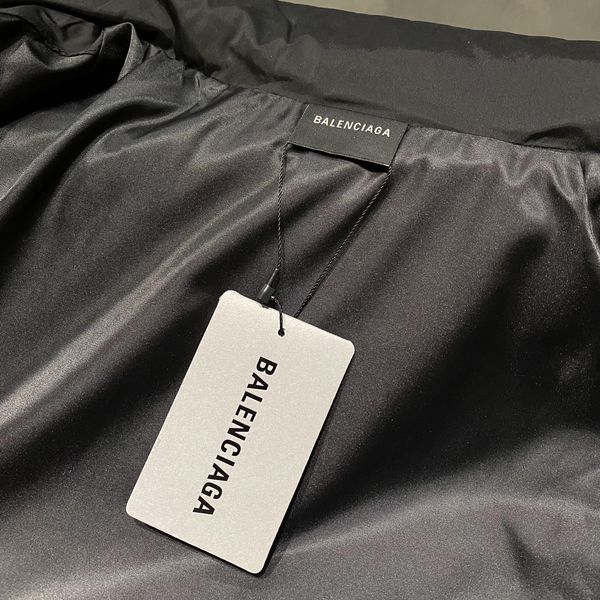 B*alenciaga  Coat Top Quality D17 20240821-29