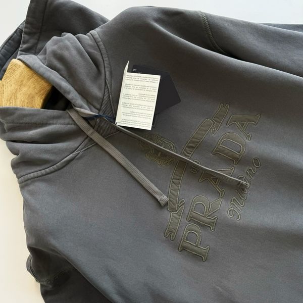 P*rada  Hoodie Top Quality D17 20240827-10