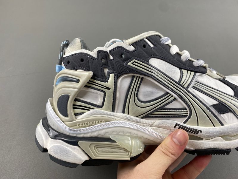 B*alenciaga runner Sneaker AM20241019-17
