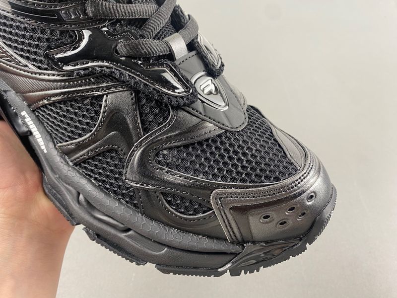 B*alenciaga runner Sneaker AM20241020-3