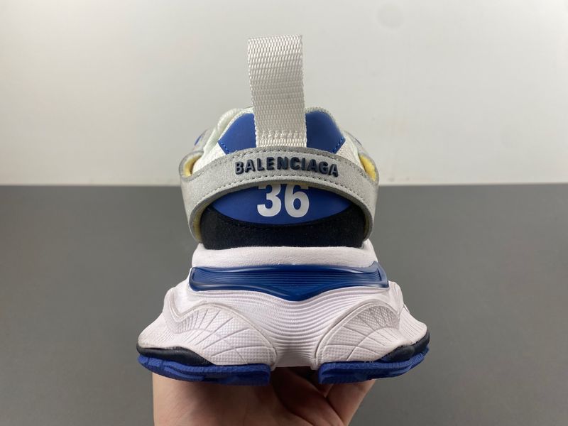 B*alenciaga Cargo AM 20241020-5