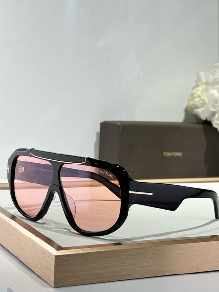 T*om for Glasses Top XX 20250113-48