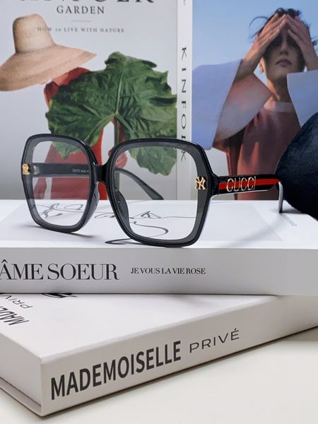 G*ucci  Glasses Top XX 20250402-18