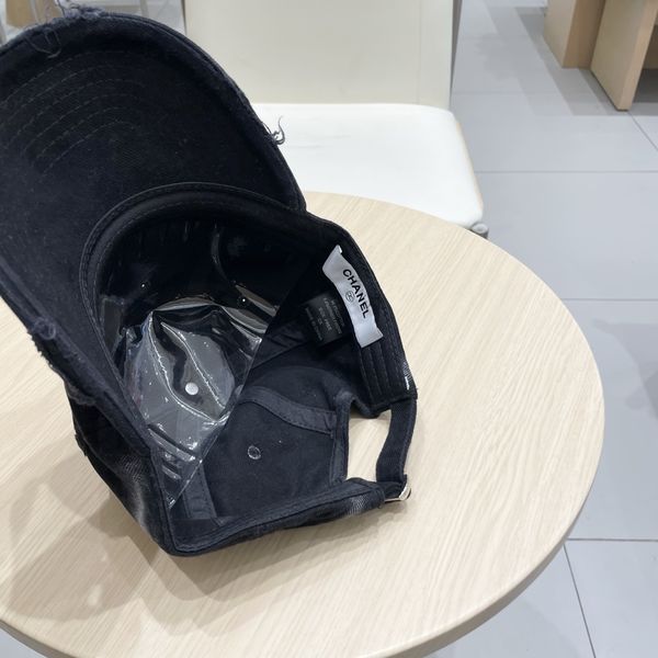 C*hanel  Hats Top XX20250408-7