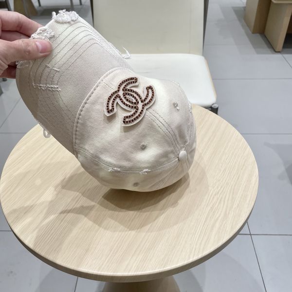 C*hanel  Hats Top XX20250408-7