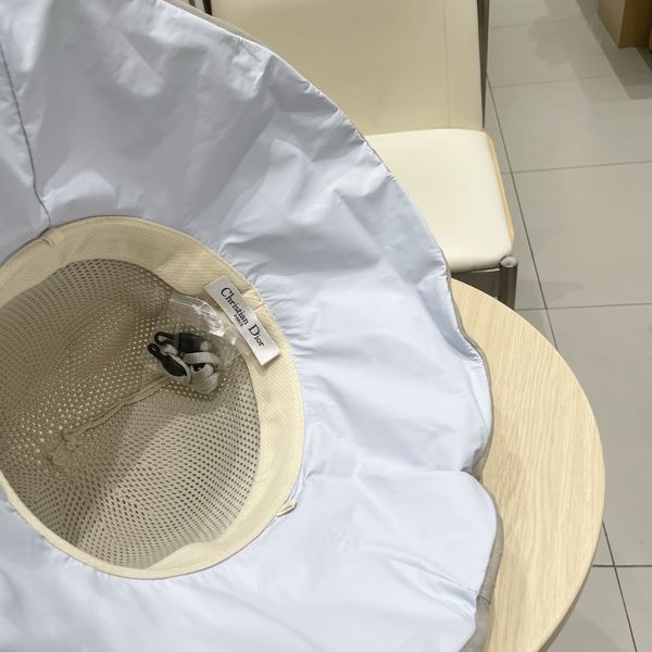 D*ior Hats Top XX250408-14