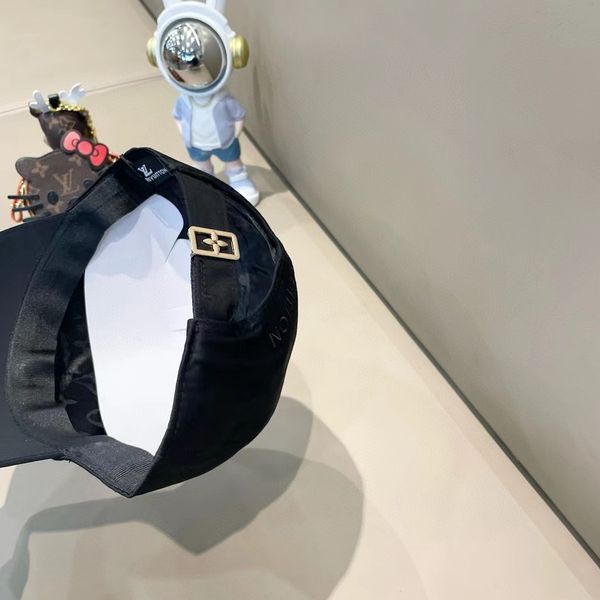 L*ouis V*uitton  Hats Top XX20250408-38