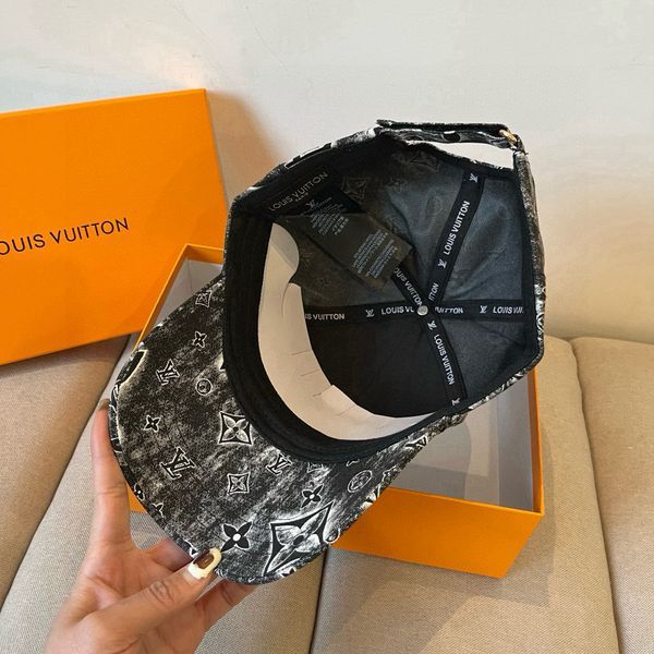 L*ouis V*uitton  Hats Top XX20250408-46