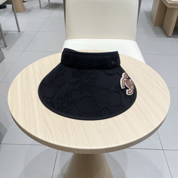 C*hanel  Hats Top XX20250409-8