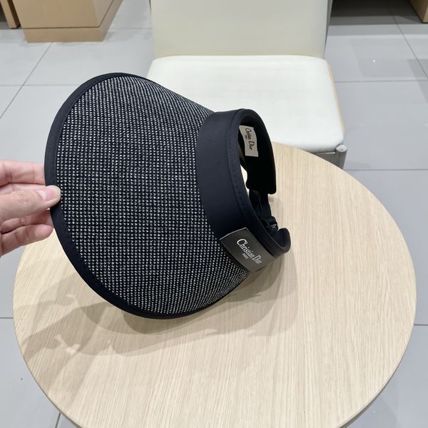 D*ior Hats Top XX250409-19