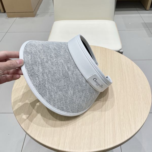 D*ior Hats Top XX250409-19