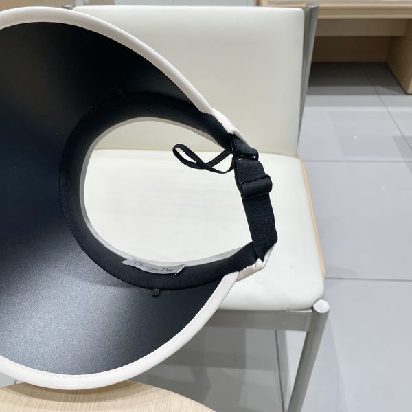 D*ior Hats Top XX250409-19