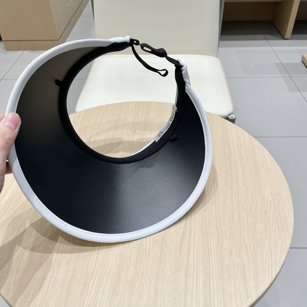 D*ior Hats Top XX250409-19