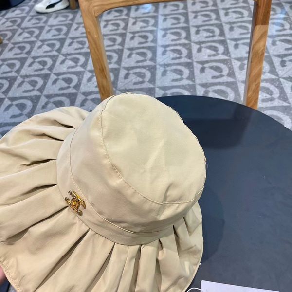 C*hanel  Hats Top XX20250409-22