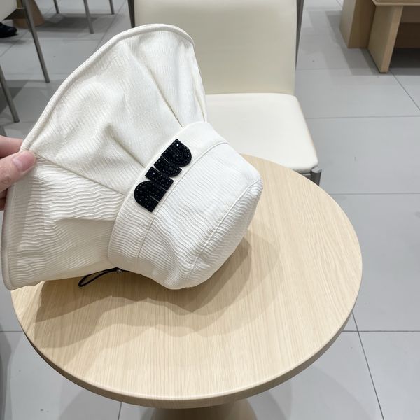 M*iu Miu  Hats Top XX250409-31