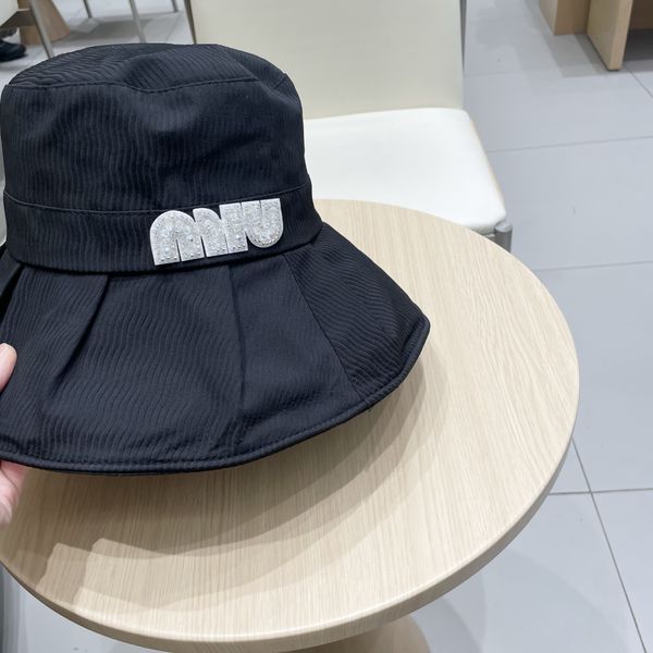 M*iu Miu  Hats Top XX250409-31