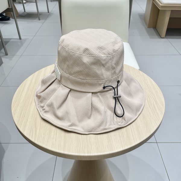 M*iu Miu  Hats Top XX250409-31