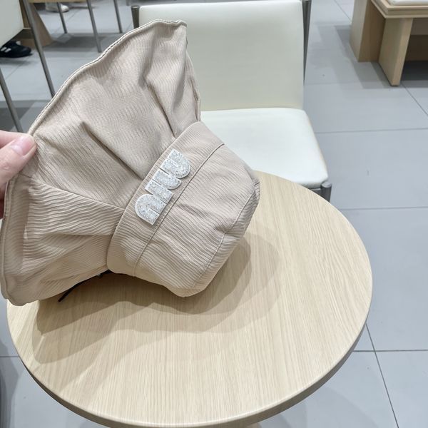 M*iu Miu  Hats Top XX250409-31