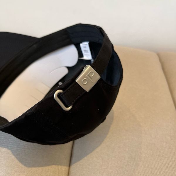 A*lo  Hats Top XX20250410-4