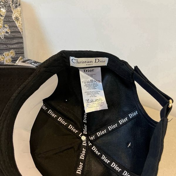 F*endi  Hats Top XX250410-23