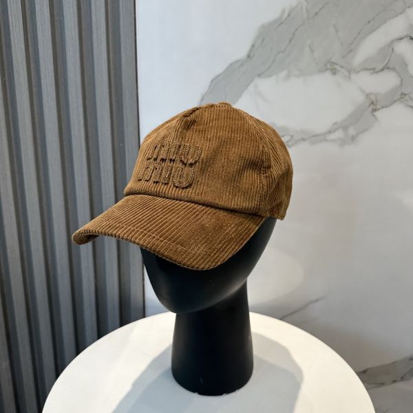 M*iuMiu  Hats Top XX20250411-10