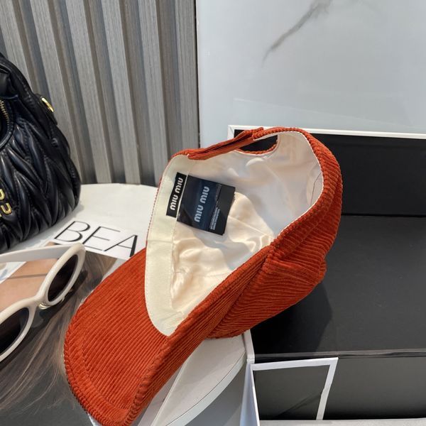 M*iuMiu  Hats Top XX20250411-11