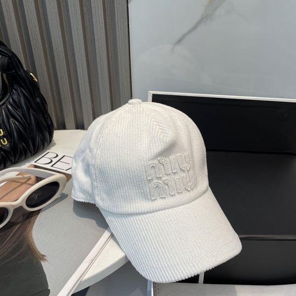 M*iuMiu  Hats Top XX20250411-11