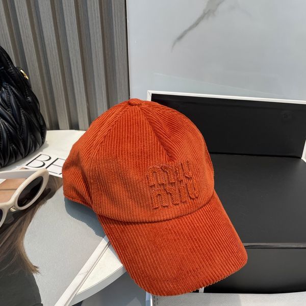 M*iuMiu  Hats Top XX20250411-11