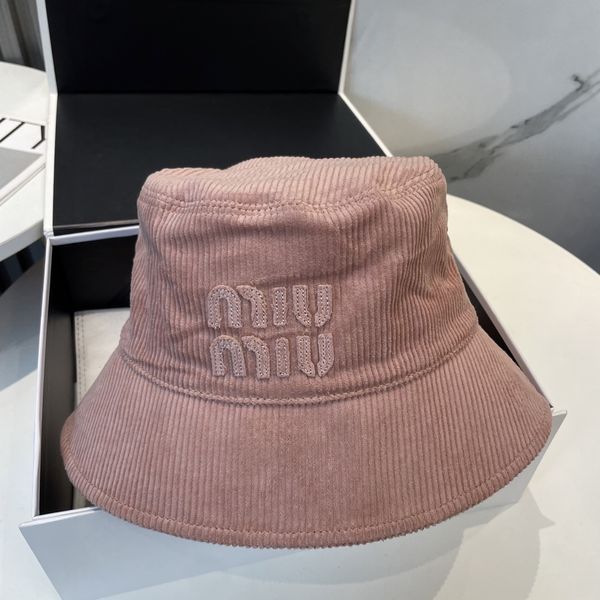 M*iuMiu  Hats Top XX20250411-12
