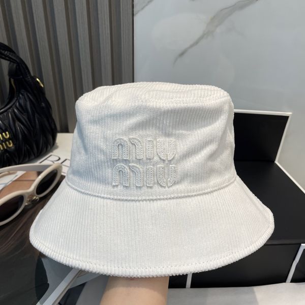 M*iuMiu  Hats Top XX20250411-12