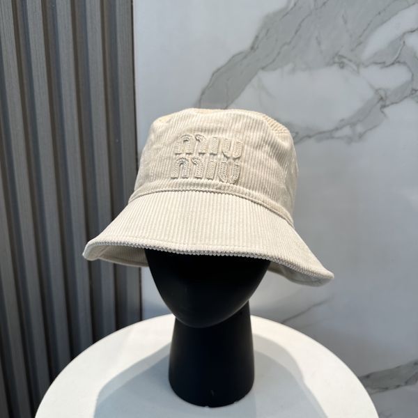 M*iuMiu  Hats Top XX20250411-12