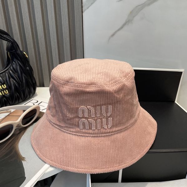 M*iuMiu  Hats Top XX20250411-12