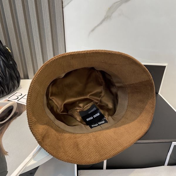 M*iuMiu  Hats Top XX20250411-12