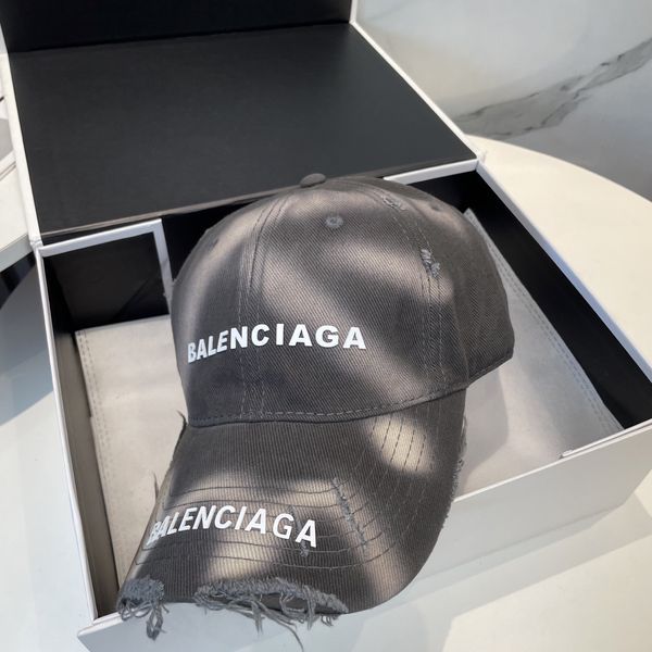 B*alenciaga  Hats Top XX20250411-13