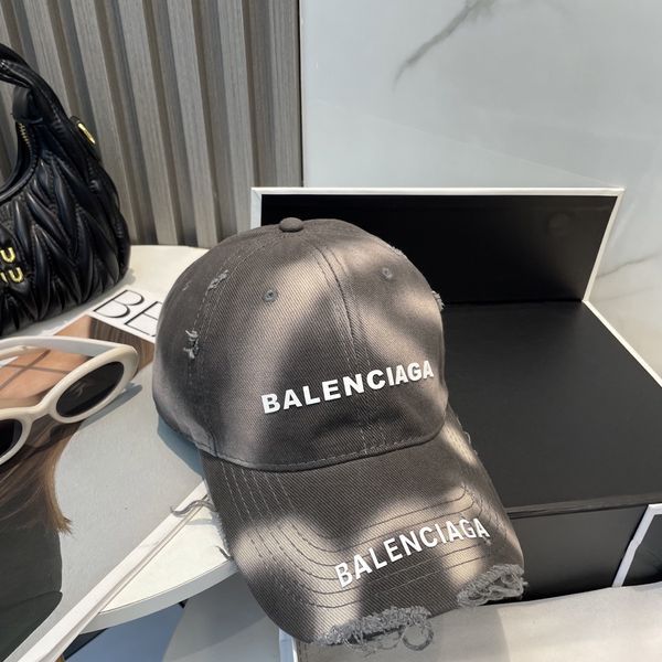 B*alenciaga  Hats Top XX20250411-13