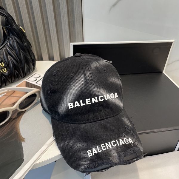 B*alenciaga  Hats Top XX20250411-13