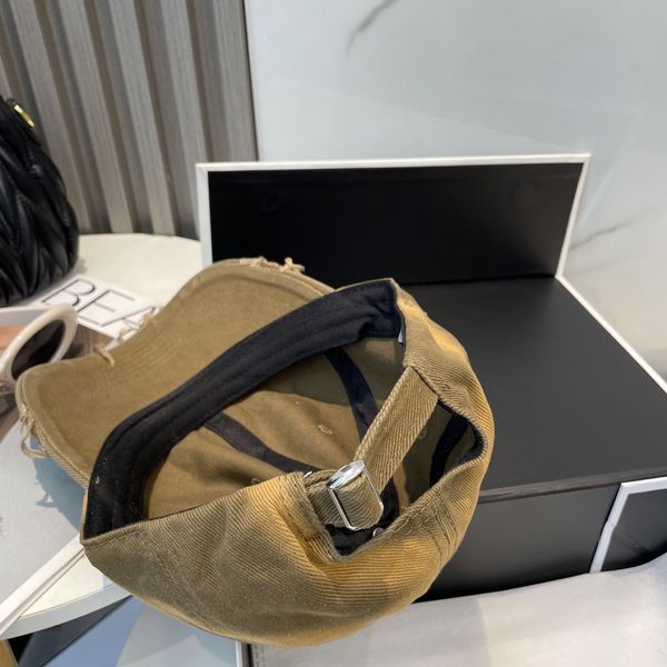 B*alenciaga  Hats Top XX20250411-13