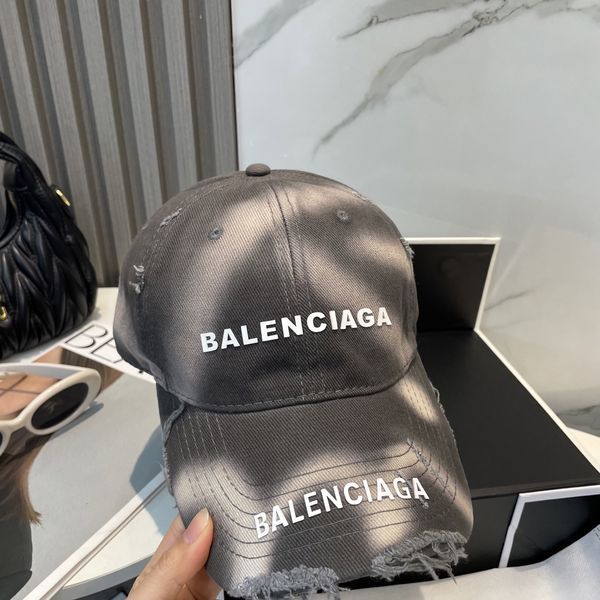B*alenciaga  Hats Top XX20250411-13