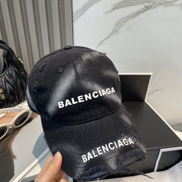 B*alenciaga  Hats Top XX20250411-13