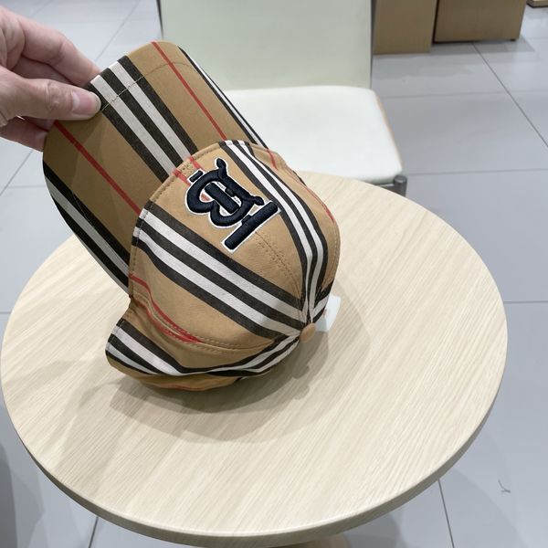 B*urberry  Hats Top XX20250411-14