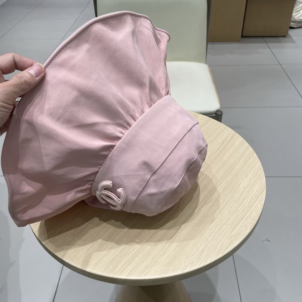 C*hanel  Hats Top XX20250411-16