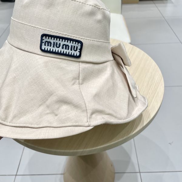 M*iuMiu  Hats Top XX20250411-17