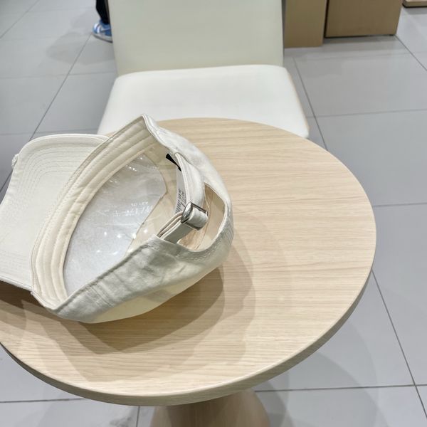 L*ouis V*uitton  Hats Top XX20250411-19