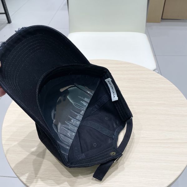 B*alenciaga  Hats Top XX20250411-21