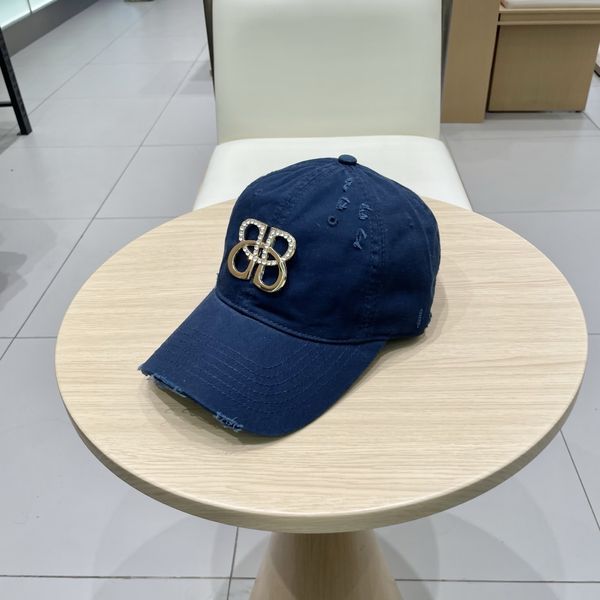 B*alenciaga  Hats Top XX20250411-21