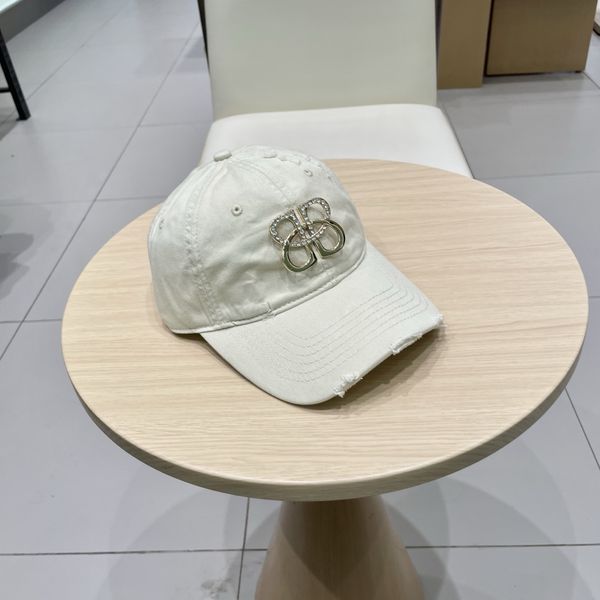 B*alenciaga  Hats Top XX20250411-21