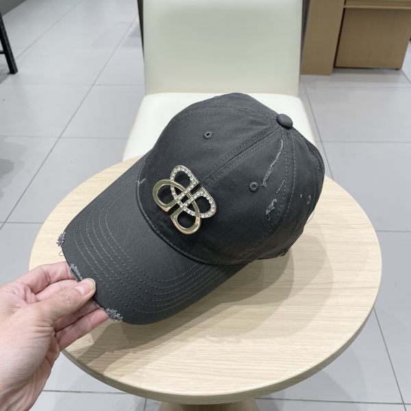 B*alenciaga  Hats Top XX20250411-21