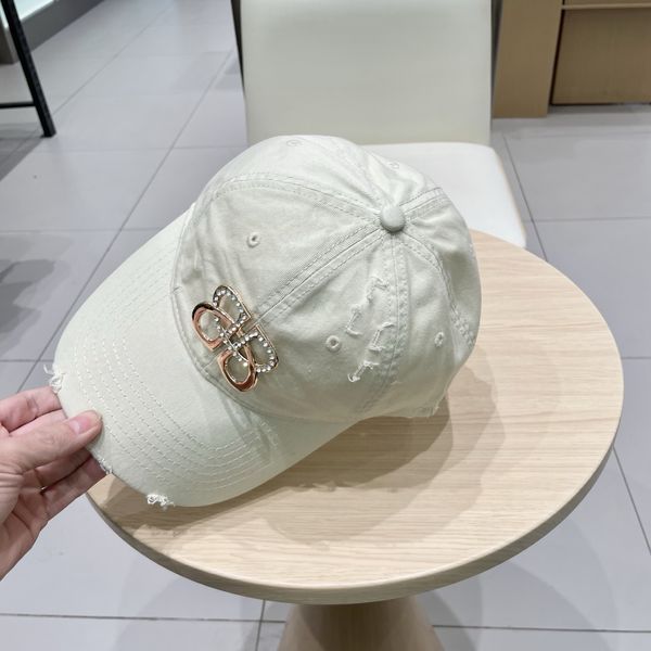 B*alenciaga  Hats Top XX20250411-21