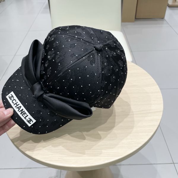 C*hanel  Hats Top XX20250411-22