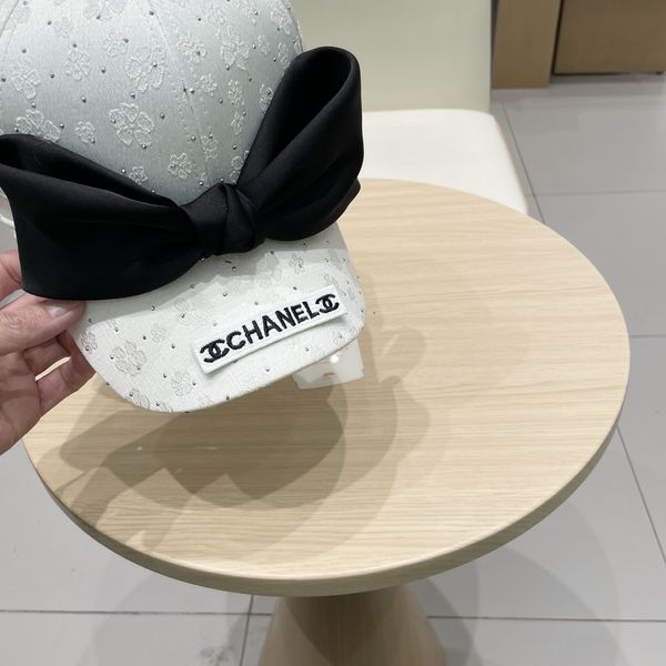 C*hanel  Hats Top XX20250411-22